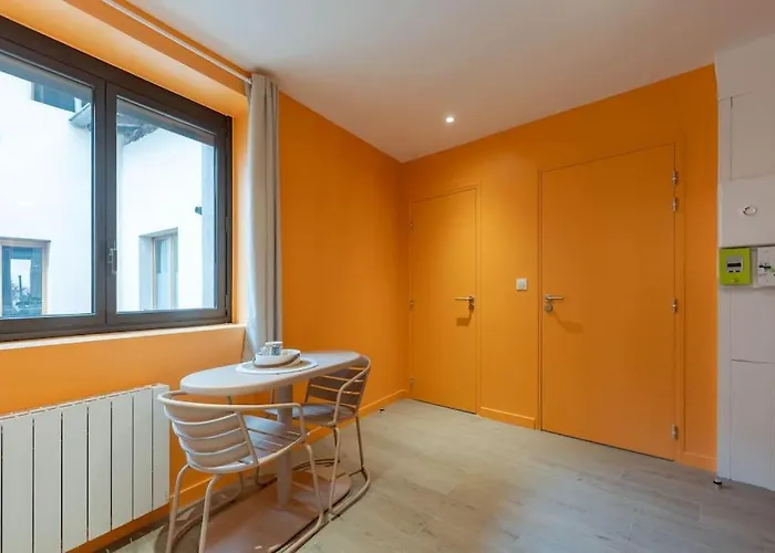 Le Macaron, Studio Coeur Ville